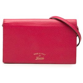 Gucci Swing Wallet On Strap aus Dollar-Kalbsleder in Rosa