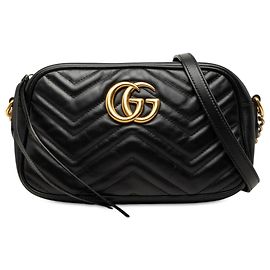 Gucci Borsa a Tracolla Small GG Marmont Matelassé in pelle di vitello nera