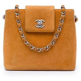 Bolsa Chanel CC em camurça marrom