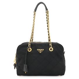Sac à épaule Prada matelassé avec logo triangle