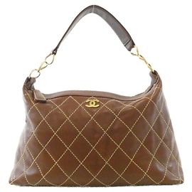 Chanel Wild Stitch Line Schultertasche