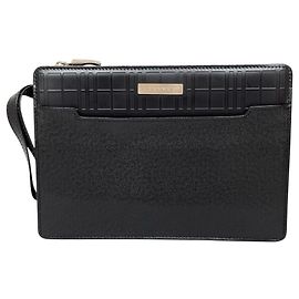 Clutch Burberry Second Bag em couro