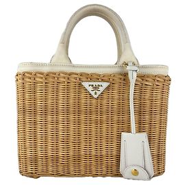 Bolso de hombro Prada de lona marfil