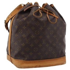 LOUIS VUITTON Monogram Noe Schultertasche M42224 LV Auth 202670A