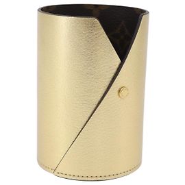 LOUIS VUITTON Monogram Pocrayon Gaston Pen Case Gold LV Auth 202723A