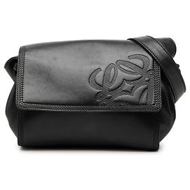 LOEWE Anagram Crossbody-Tasche mit Klappe aus schwarzem Leder