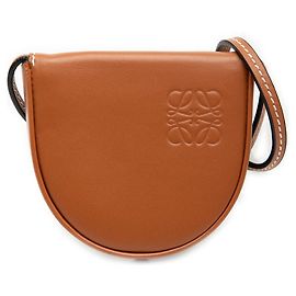 LOEWE Mini Heel Pouch Crossbody-Tasche aus weichem Kalbsleder in Braun