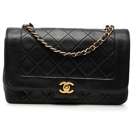 Chanel Diana Medium Full Flap Crossbody Bag aus schwarzem Lammleder
