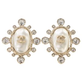 Pendientes Chanel Coco Mark de perlas falsas y strass