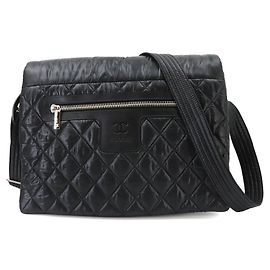 Bolsa de ombro média Chanel Coco Cocoon