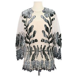 Blusa Biyan em veludo mesh verde com bordados florais