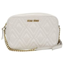 Bolsa de Ombro Miu Miu em Couro Branco