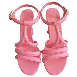 Chanel Sandali platform Parthenon in pelle di capra rosa