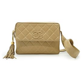 Chanel Bolsa Camera Vintage Bege CC em couro matelassê com tassel e bolso no flap