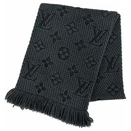Estola Monogram Louis Vuitton Cinza Escuro