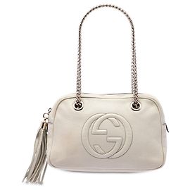 Gucci Soho Schultertasche aus weißem Leder mit Kette und Reißverschluss