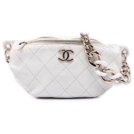 Borsa cintura elegante Chanel in vitello matelassé bianco CC