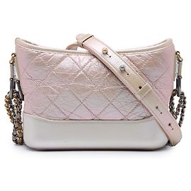 Chanel Gabrielle Hobo en cuir de veau vieilli matelassé iridescent rose Small