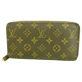 Louis Vuitton Monogram Zippy Wallet