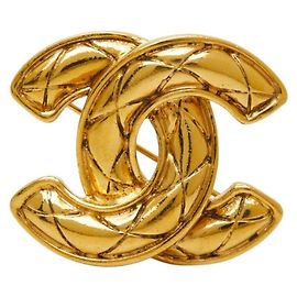 Broche Chanel Matelassé Coco Mark