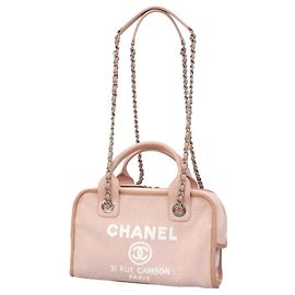 Borsa a tracolla con catena Chanel Deauville
