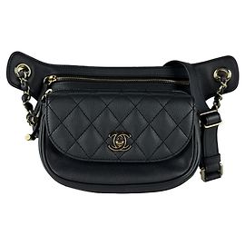 Bolso de hombro Chanel de piel gris