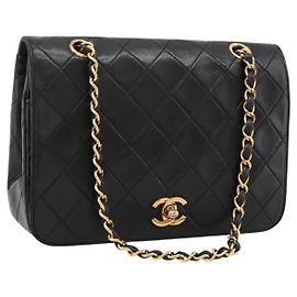 CHANEL Matelasse Schultertasche mit Kette aus Lammleder Schwarz Gold CC Auth 202897V