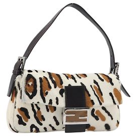 FENDI Mamma Baguette Schultertasche aus Harako-Leder Beige Silver Auth 202898SAM