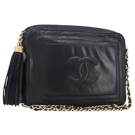 Bolso de hombro CHANEL Matelasse con cadena en piel de cordero negro y dorado CC Auth 200959V