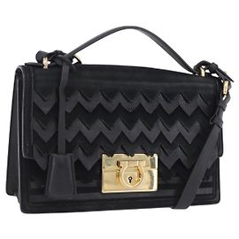 Borsa Salvatore Ferragamo Gancini in camoscio 2way nera tono oro Auth ka6147