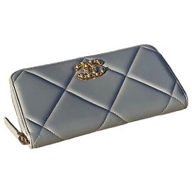 Chanel 19 Quilted Lambskin Long Wallet in Grey