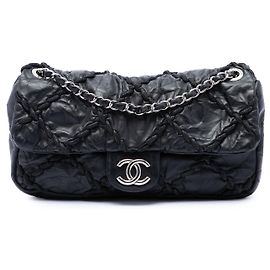 Borsa a tracolla Chanel Medium Quilted Crinkled Calfskin Ultra Stitch Flap Nera