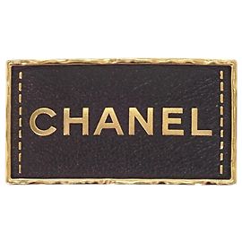 Chanel Logo-Plate Pin Brosche gold-plated und Leder