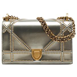 Autre Marque Borsa a tracolla Diorama Small in vernice con borchie Argento Dior