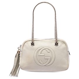 Bolso de hombro Gucci Soho de piel blanca con cadena y cremallera
