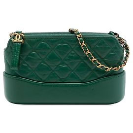 Clutch Gabrielle Double Zip con Catena Crossbody in Vitello Invecchiato Verde Chanel