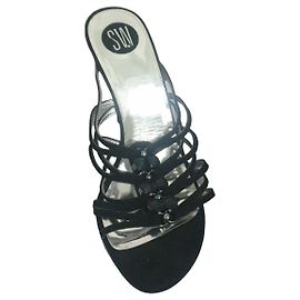 Stuart Weitzman Sandalen Schwarz mit Strass