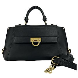 Salvatore Ferragamo Handtasche aus Leder mit Gancini-Hardware