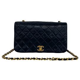 Bolso de hombro Chanel Vintage Matelassé Coco Full Flap de piel de cordero con cadena
