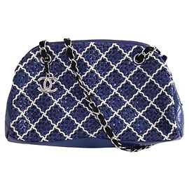 Chanel Just Mademoiselle Schultertasche blau