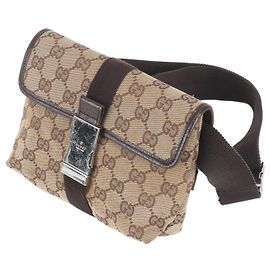 Borsa a tracolla e pochette Gucci in tela GG e pelle