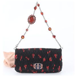 Borsa a tracolla in pelle Miu Miu Matelassé Strawberry Bijou