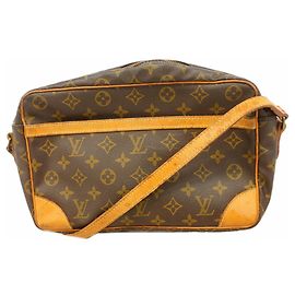 Louis Vuitton Monogram Trocadero 30 Schultertasche
