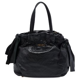 Prada Tote aus schwarzem Nappa-Leder mit Antique-Schleife