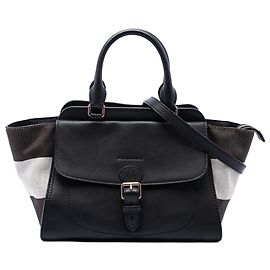 Bolsa Satchel Harcourt Burberry em couro preto e lona Mega Check
