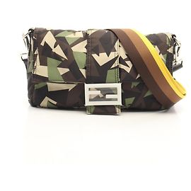 Borsa a spalla Fendi Mamma Baguette