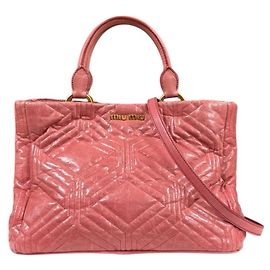 Bolsa de ombro Miu Miu em couro rosa