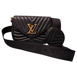 Louis Vuitton New Wave Multi Pochette