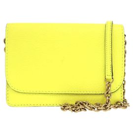 Burberry Schultertasche aus Leder in Neon-Gelb