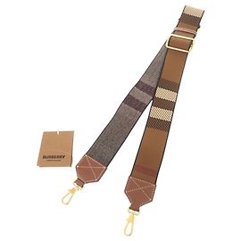 Burberry Schultergurt aus Canvas und Leder in Braun